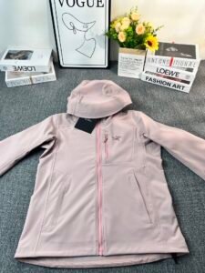Arc'teryx Gamma MX Hoody Women's Softshell Jacket, Blush Pink, Windproof Water-Resistant, Fleece-Lined, Outdoor Hiking Jacket