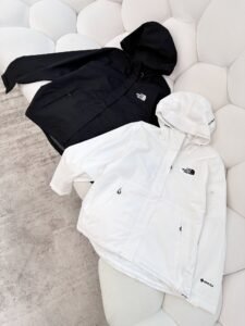 The North Face Men's/Women's Waterproof Hardshell Windbreaker, Black/White, Gore-Tex® Technology, Lightweight Outdoor Hiking Jacket