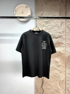 Arc'teryx Unisex Mount Cayley Graphic Print Oversized T-Shirt, Black, Outdoor Casual Short Sleeve Top