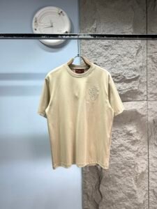 Gucci Unisex Vintage Tone-On-Tone Shield Crest Embroidery Oversized T-Shirt, Khaki, Luxury Daily Casual Short Sleeve Top