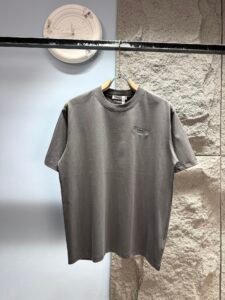 Dior Unisex Vintage Patch Logo Oversized T-Shirt, Dusty Grey, Retro French Luxury Casual Short Sleeve Top