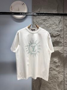 Louis Vuitton Unisex Beaded Burst Logo Oversized T-Shirt, White, Luxury Fashion Casual Short Sleeve Top